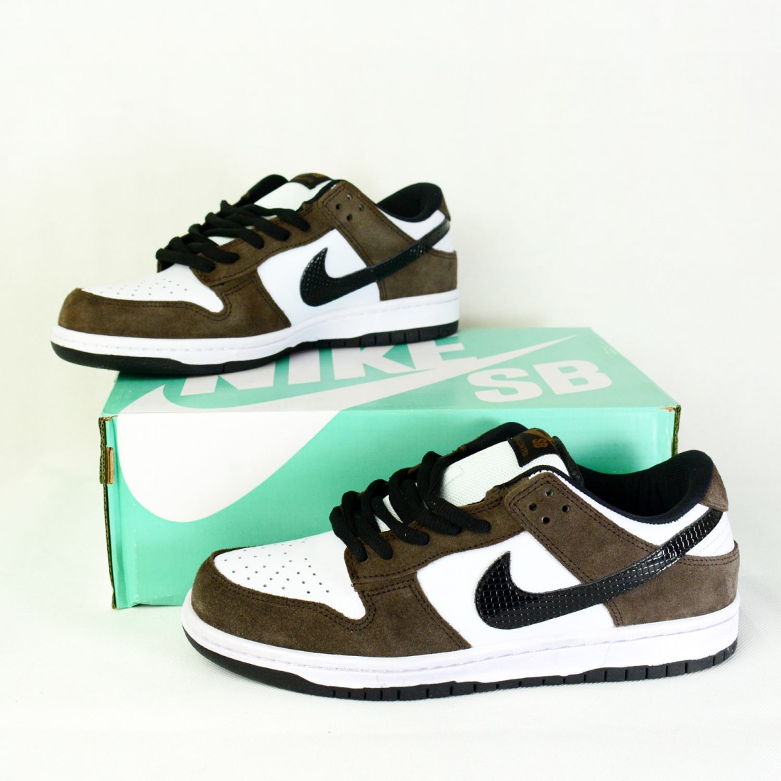 nike dunk sb low brown pack